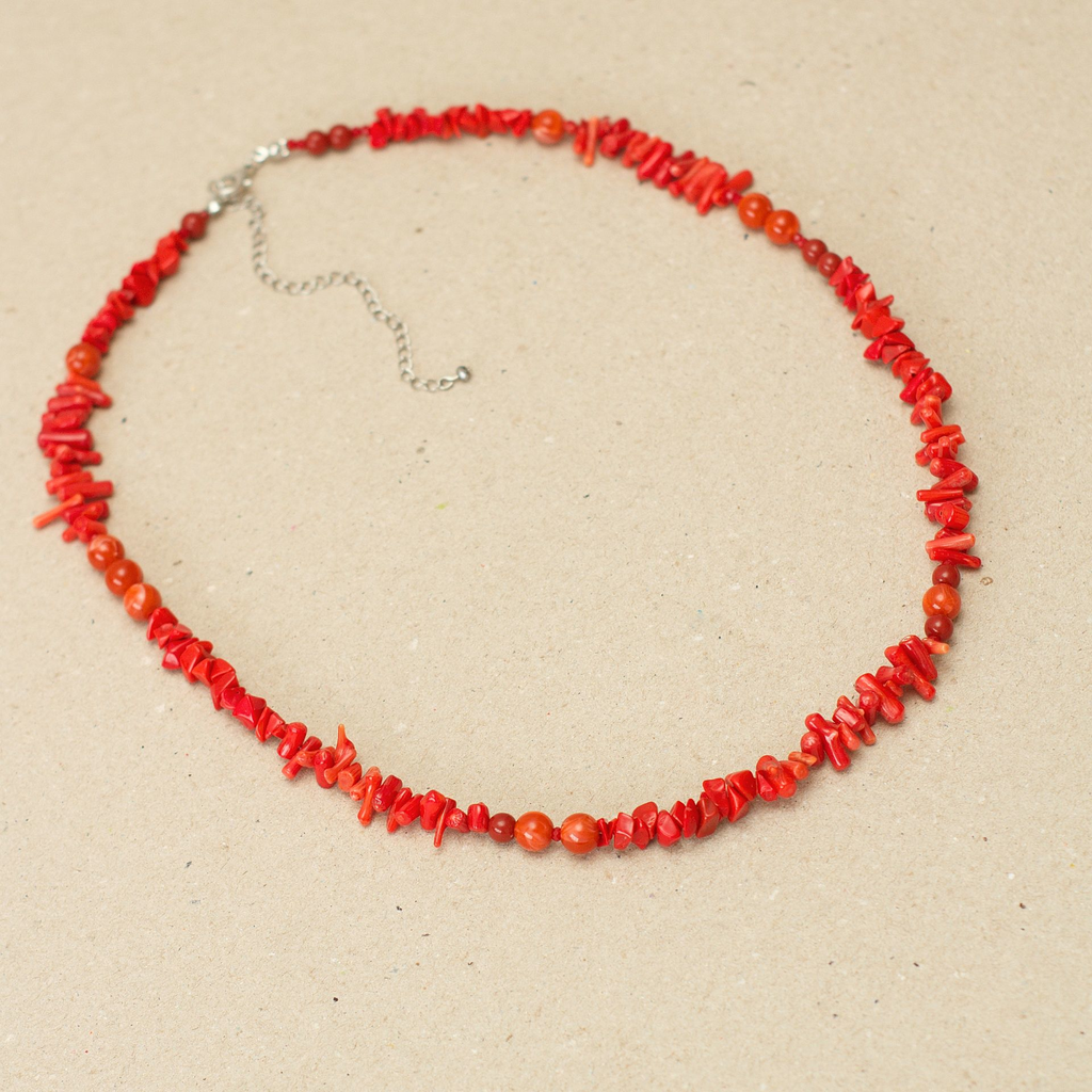 COLAR LONGO CORAL