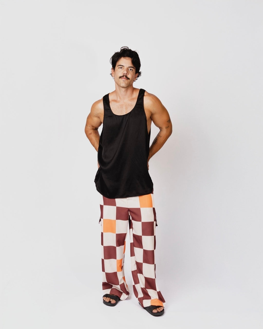Calça Cargo Xadrez Marrom