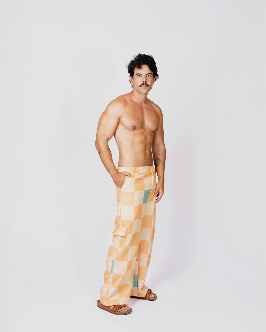 Calça Cargo Xadrez Amarela