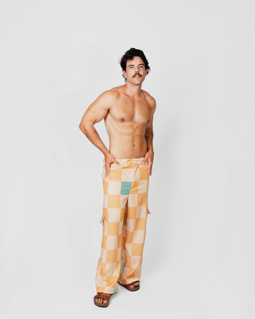 Calça Cargo Xadrez Amarela
