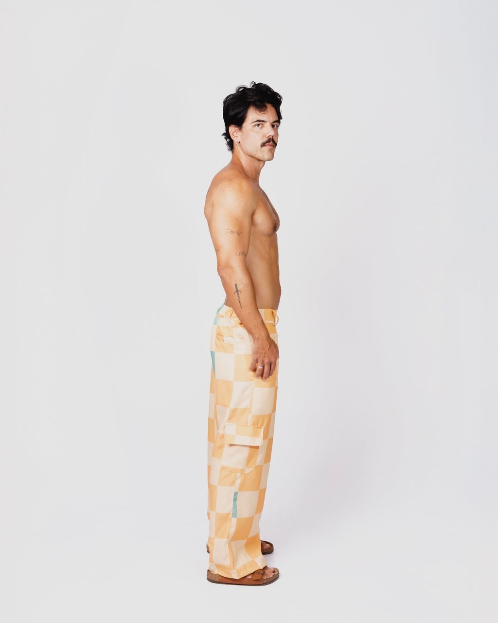 Calça Cargo Xadrez Amarela