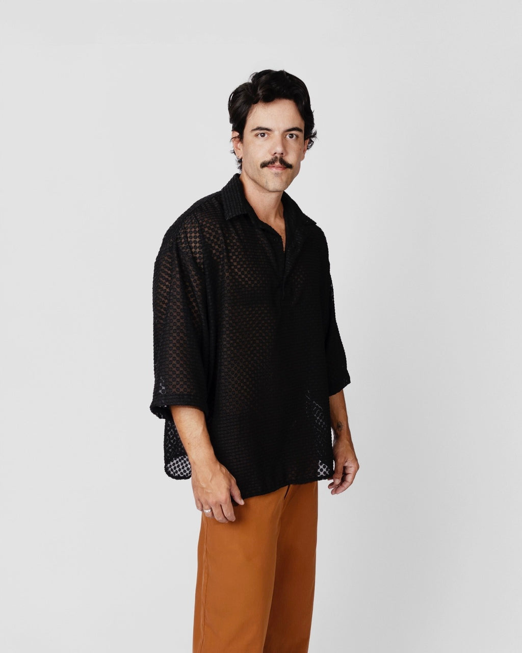 Camisa Ampla Textura Preta