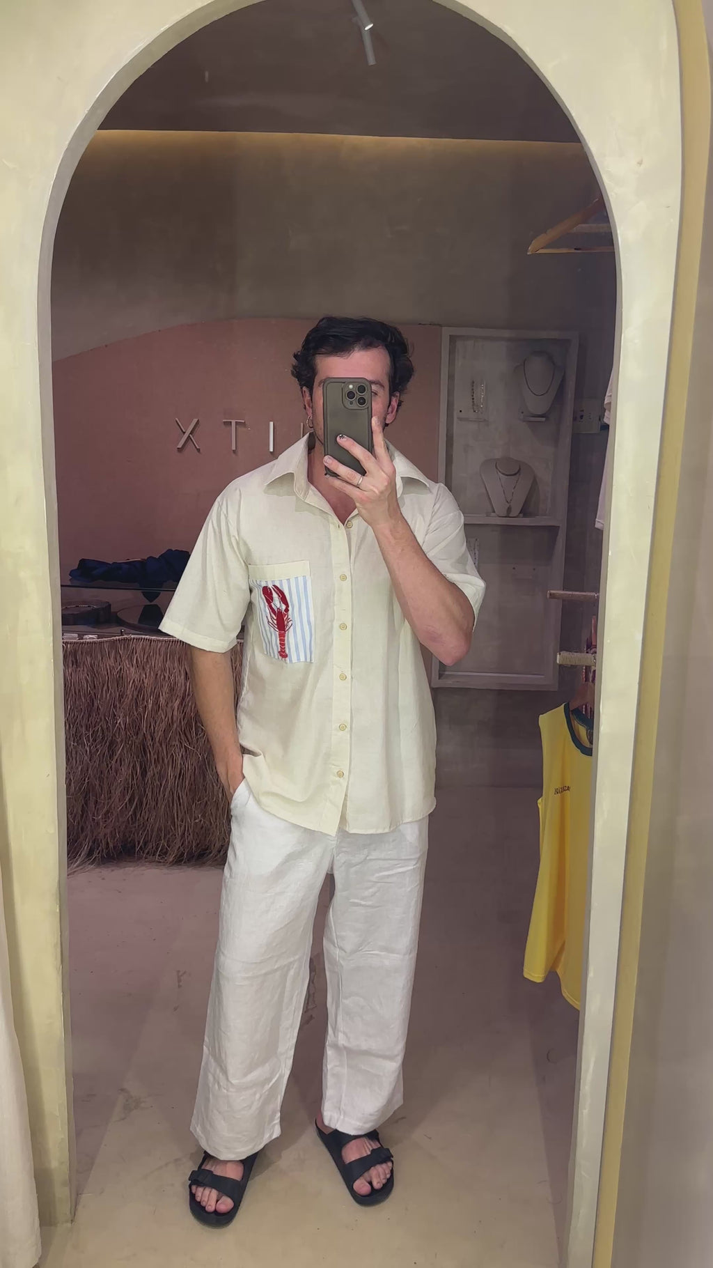 Camisa Linho Lagosta Bordada