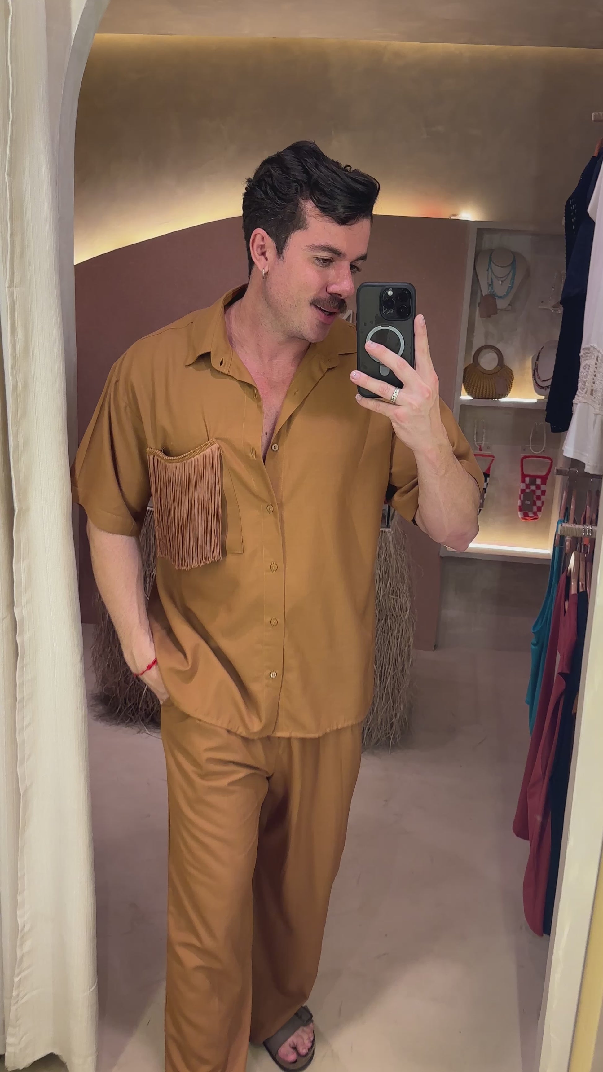 Camisa Ampla Franjas Marrom