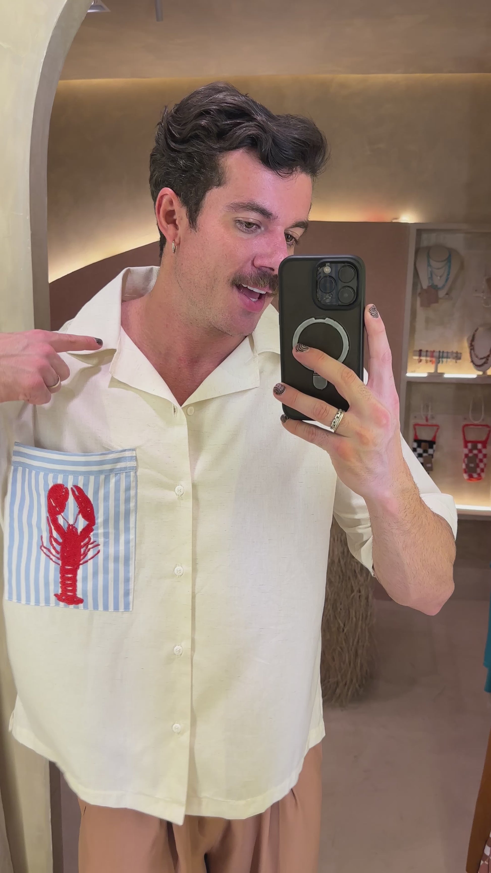 Camisa Linho Bolso Lagosta Bordado Off White