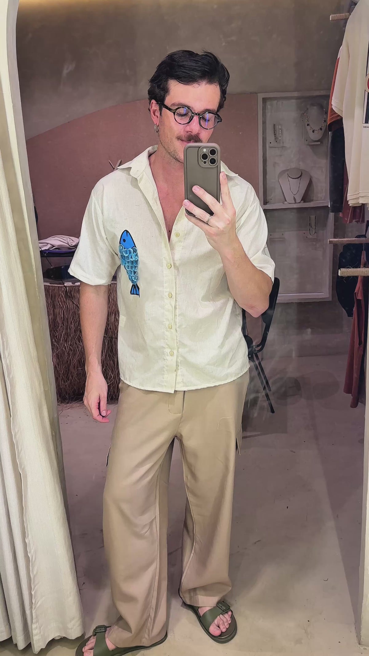 Camisa Linho Peixe Escamas de Madrepérola