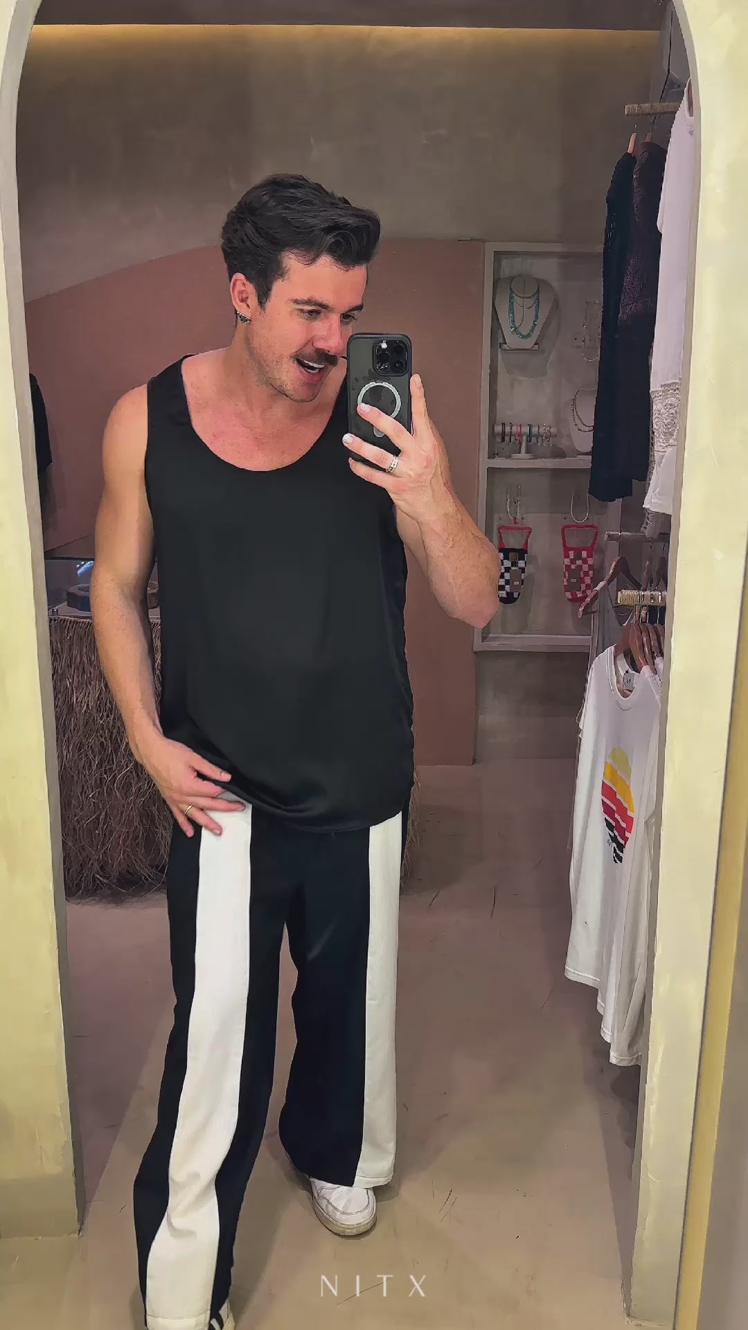 Regata Cavada Pretaㅤ ㅤㅤㅤㅤㅤㅤㅤㅤㅤㅤㅤ