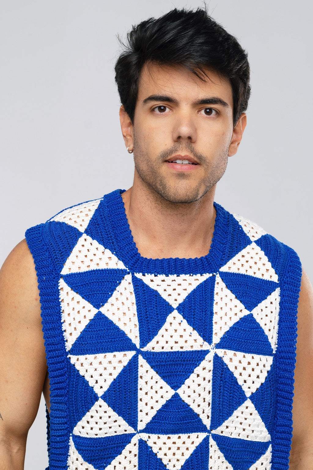 Regata Crochê Geométrica Azul