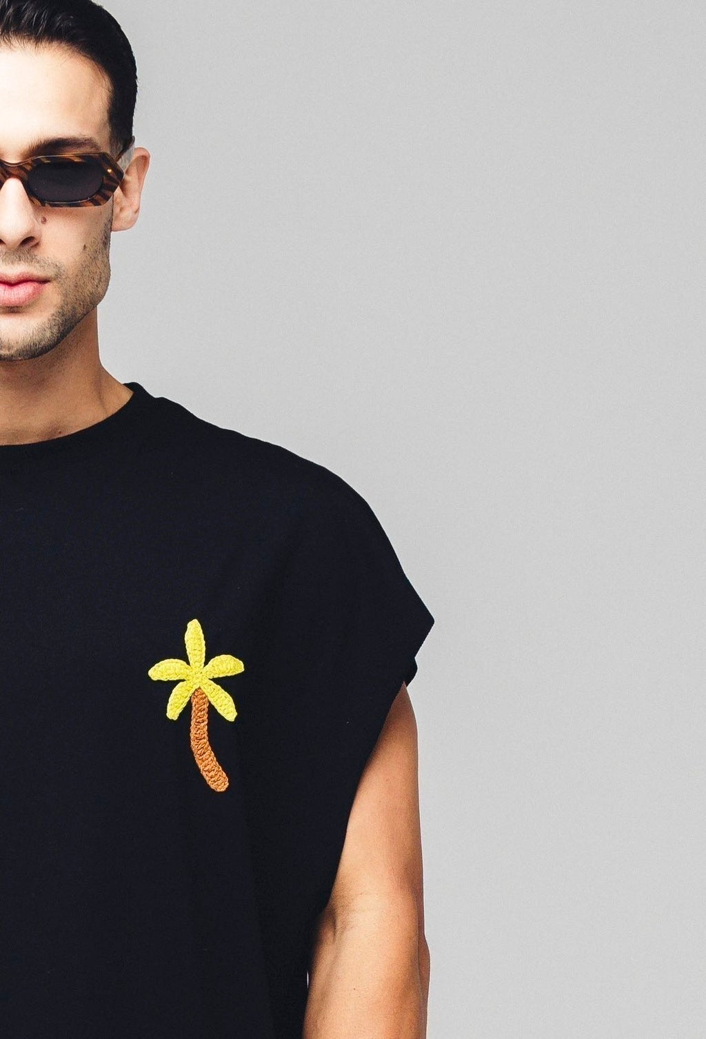 Regata Oversized Coqueiro Crochê Preta