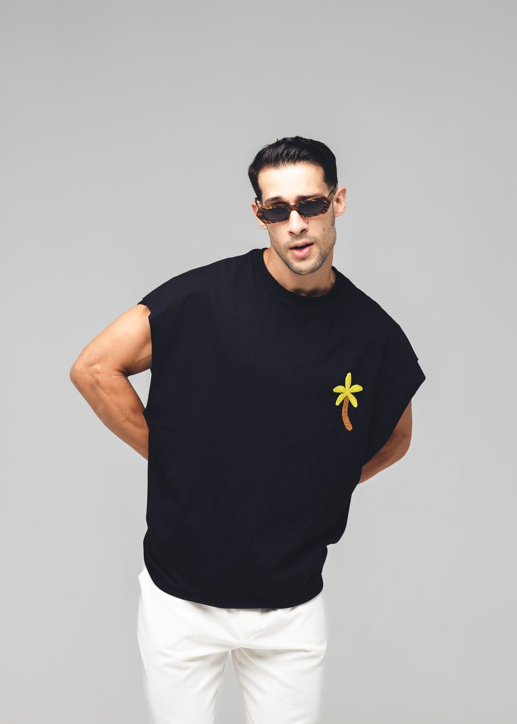 Regata Oversized Coqueiro Crochê Preta