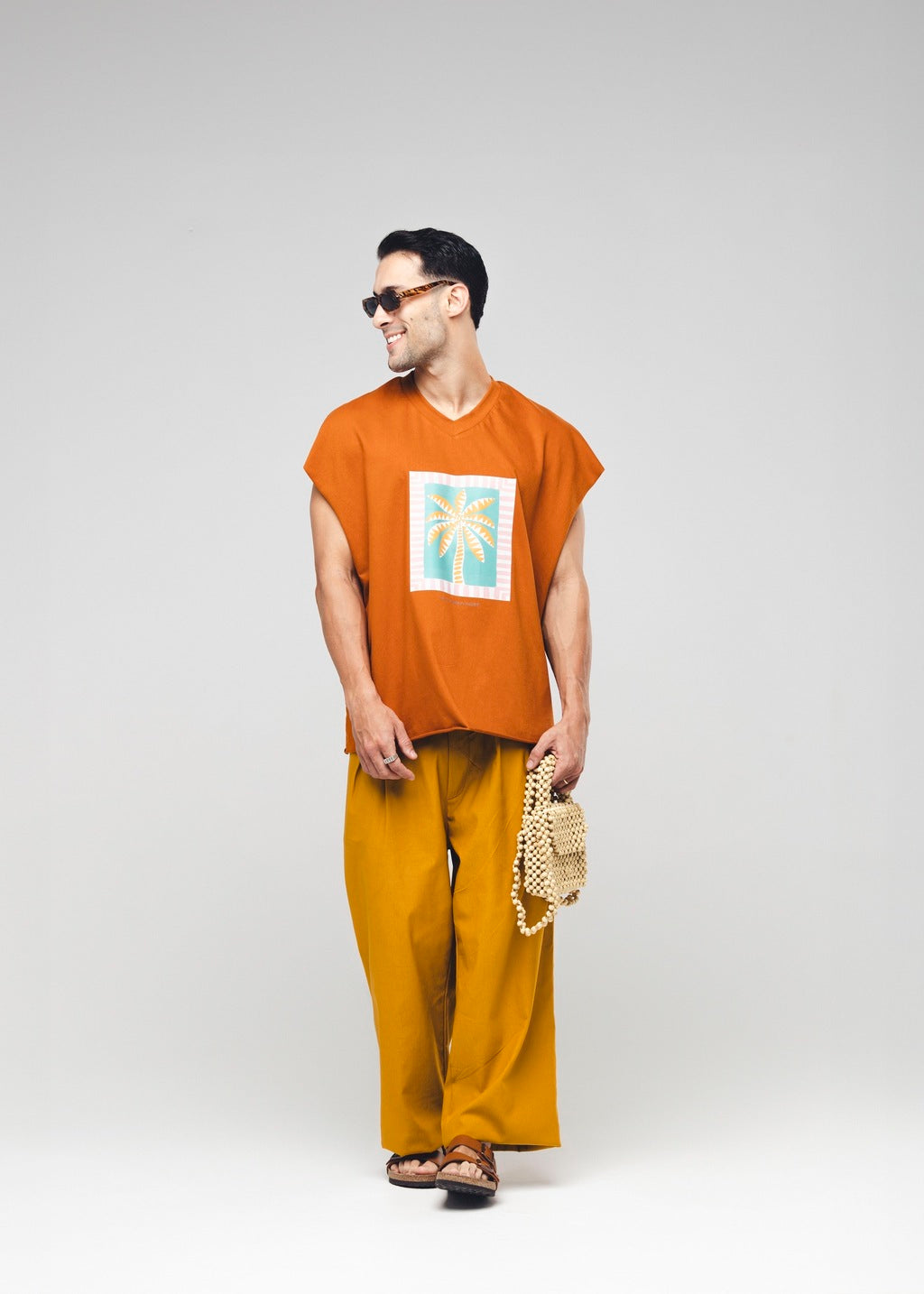 Regata Oversized Coqueiro Marrom