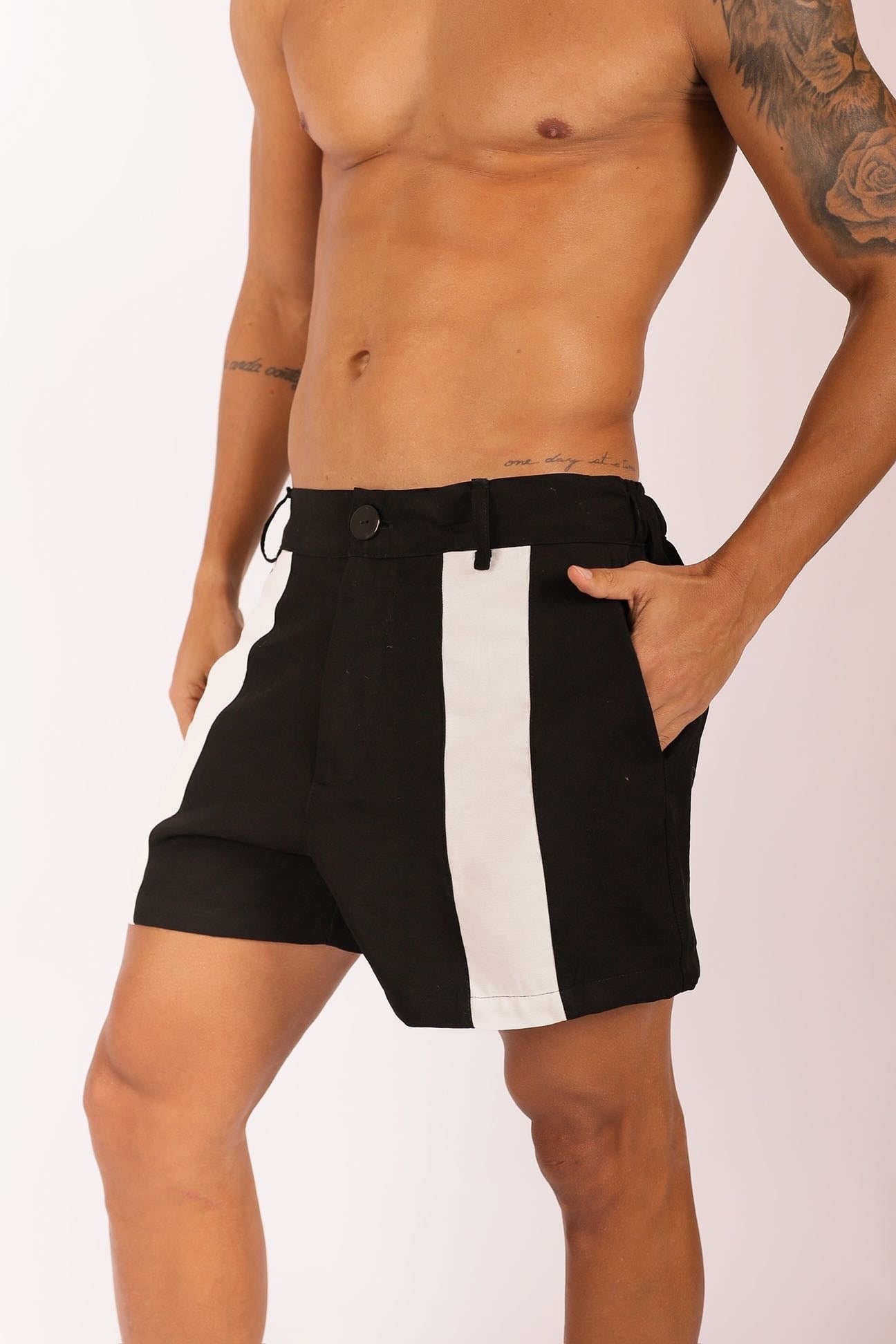 Short Alfaiataria Bicolor Preto