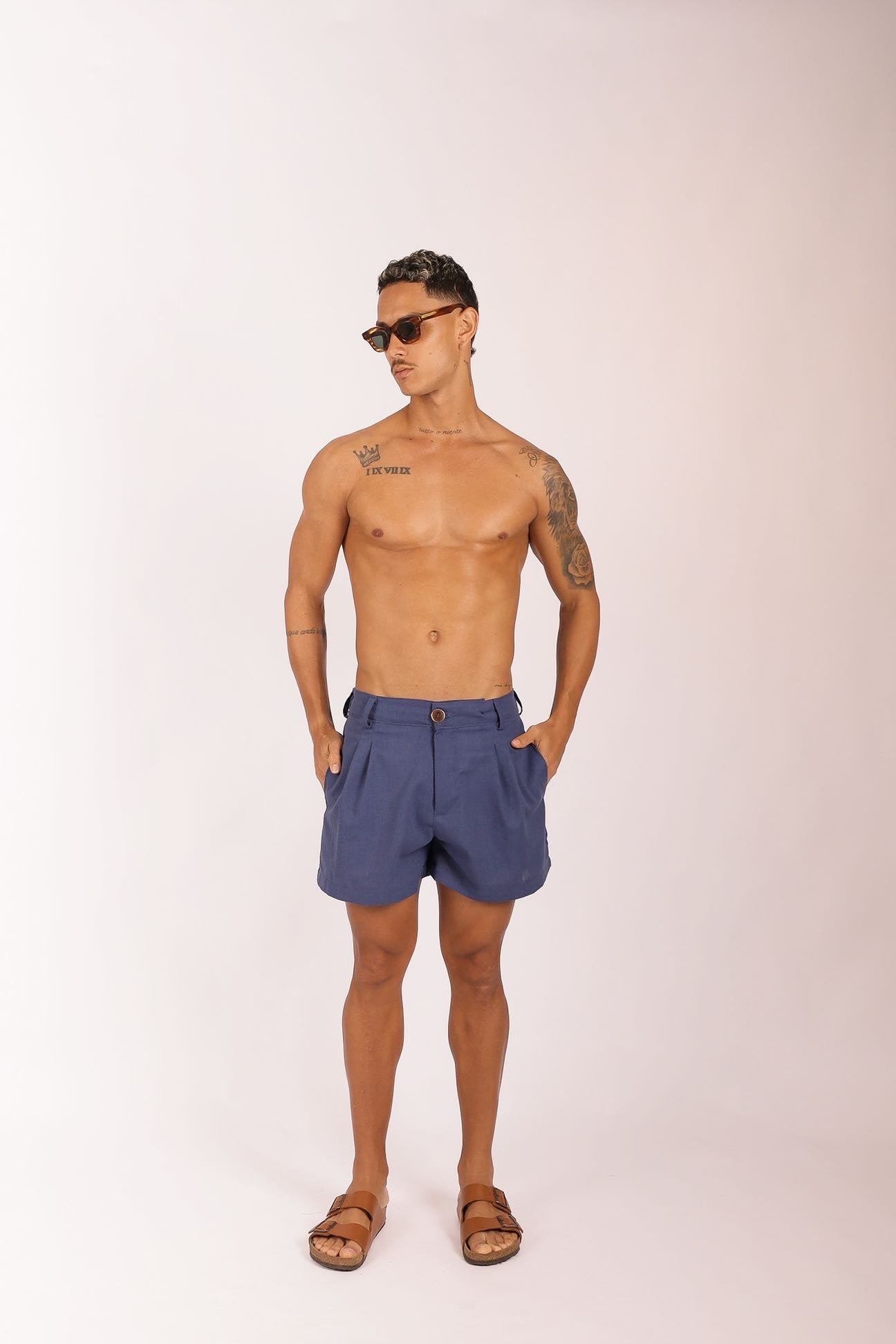 Short Linho Pregas Azul