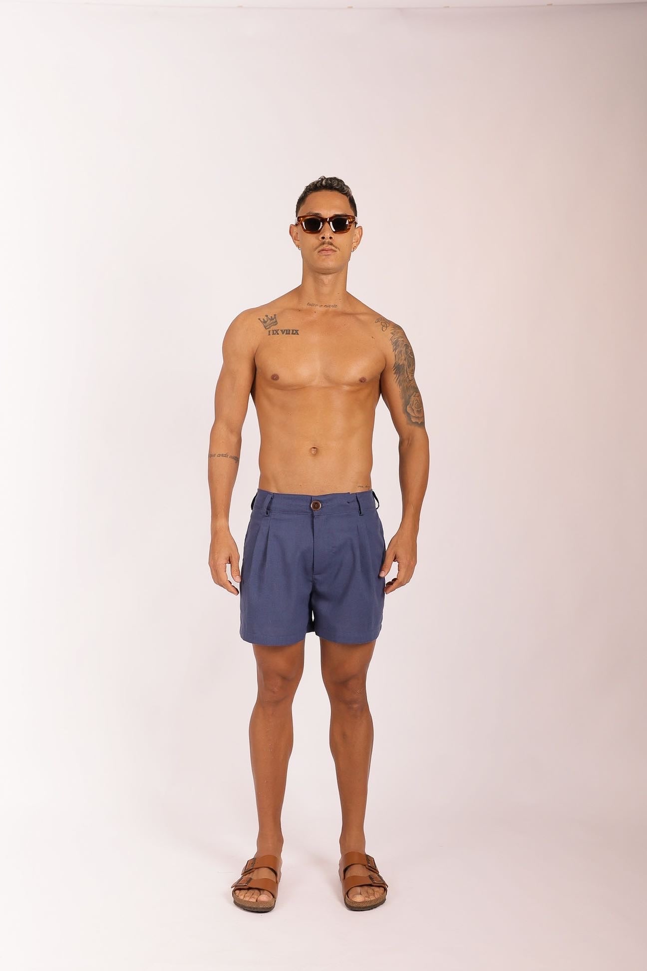 Short Linho Pregas Azul