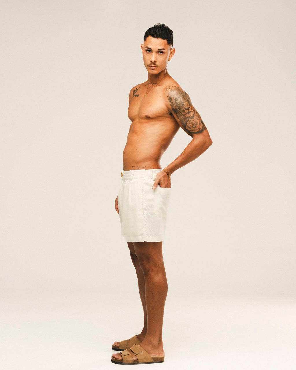 Short Linho Pregas Branco