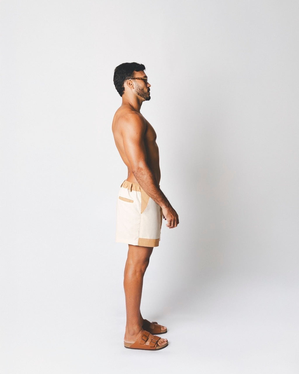 Short Linho Recorte Bege