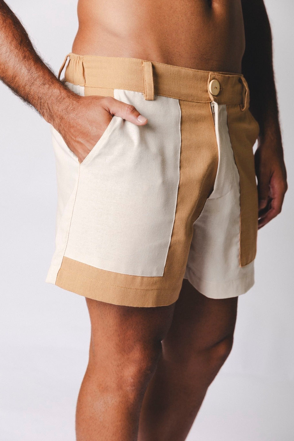 Short Linho Recorte Bege