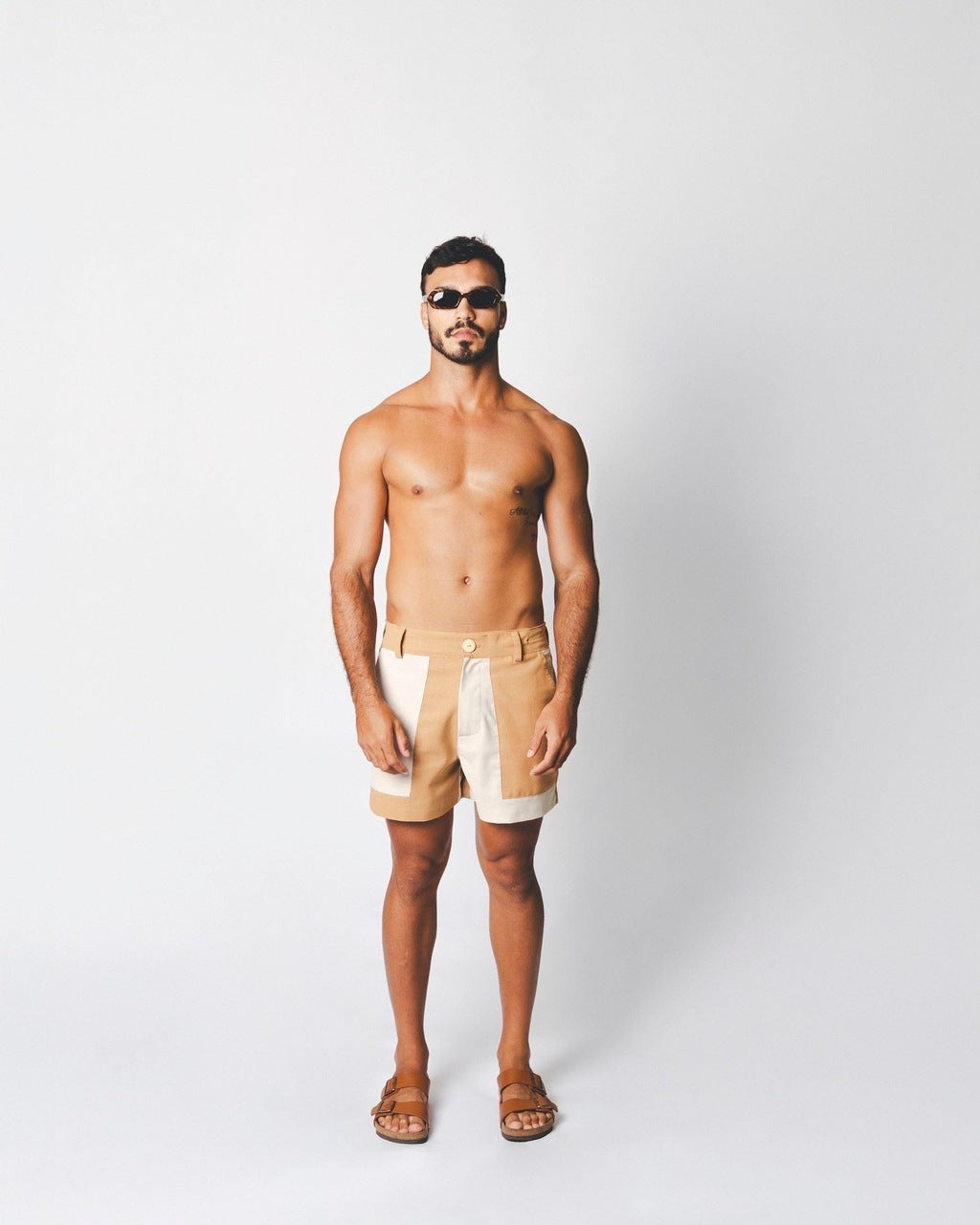 Short Linho Recorte Bege