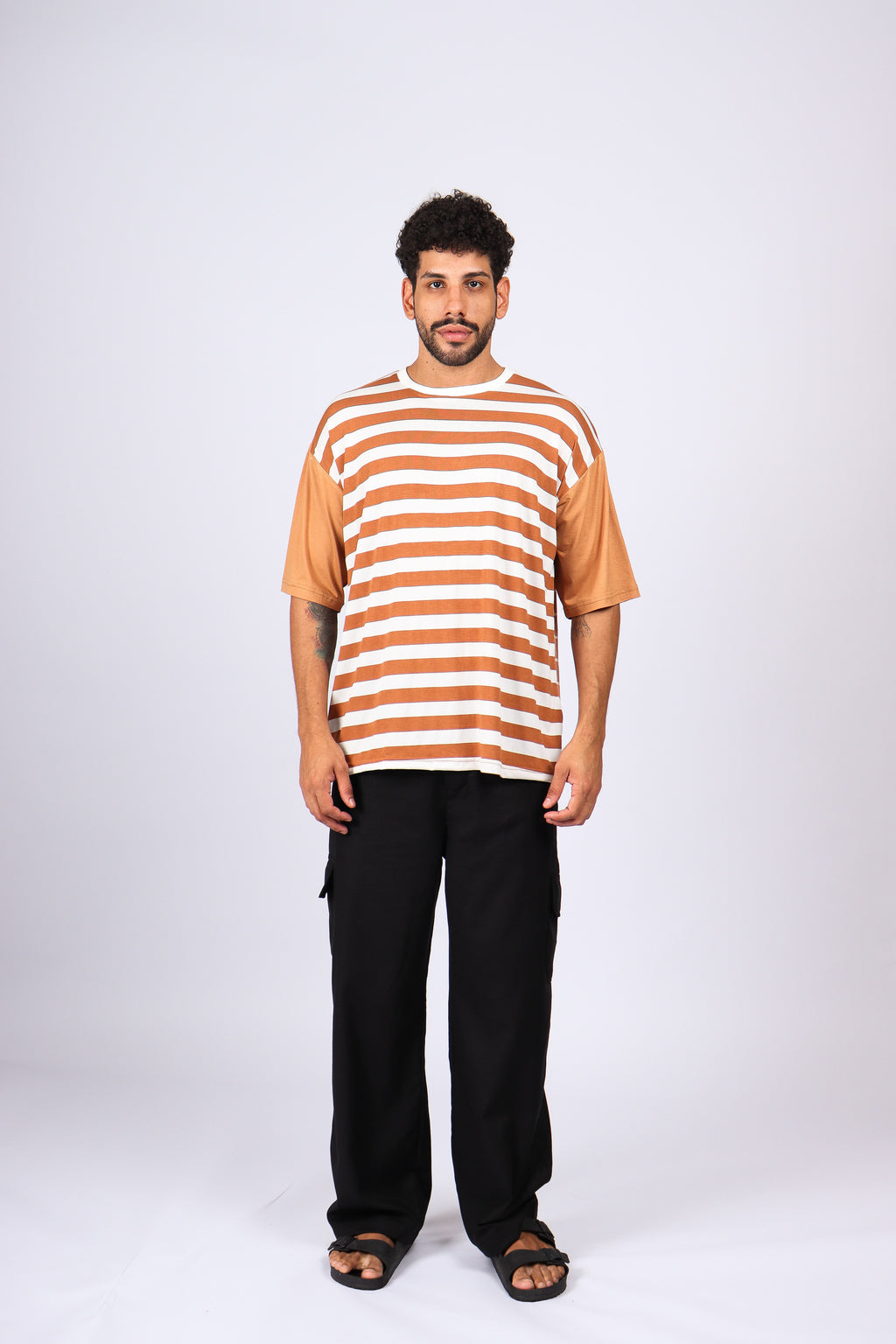 T-Shirt Over Listras Marrom