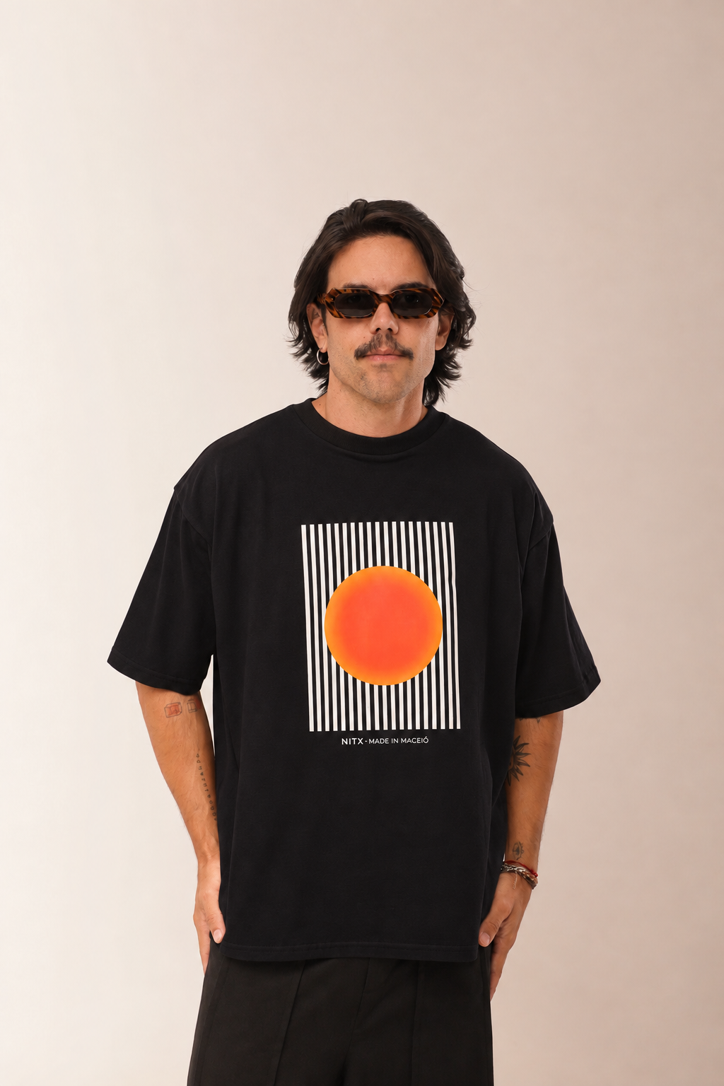 T Shirt Over Sol Sagrado NITX Preto vista frontal
